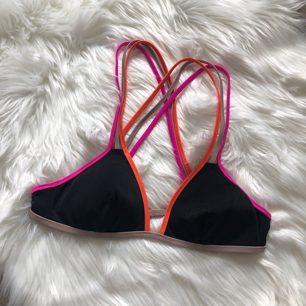 Victoria’s Secret Bikini Top (M)